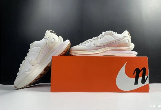 Sail Gum Sacai Nike Vaporwaffle DD1875-100 0320